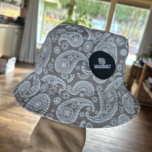 Mauibuilt bucket hat, like new - Picture 4 of 4